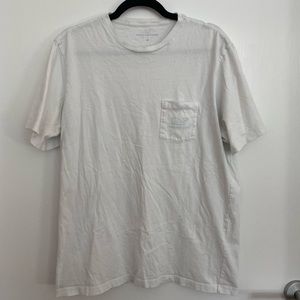 Medium Vineyard Vines White T shirt